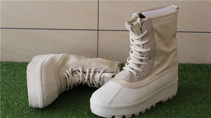 Adidas Yeezy 950 Duck Boost PeyoteTurtle DoveWhite